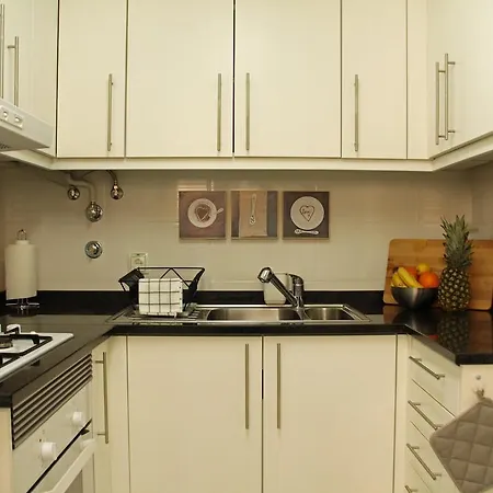 Apartment Nelson & Family's Traditional